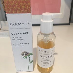 Farmacy clean bee ultra gentle facial cleanser